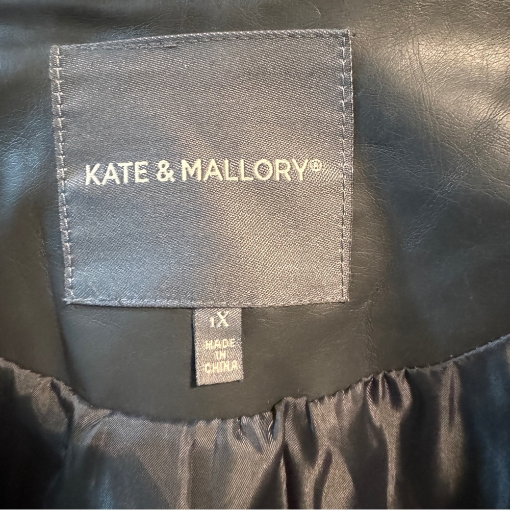 Kate & Mallory Fringe Jacket - Picture 3 of 7